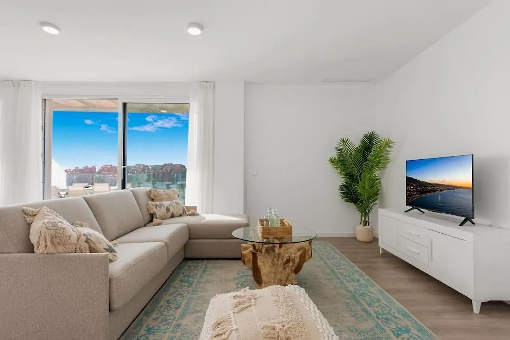 Beautiful Penthouse With Large Terrace Apartment Estepona 0*,  Spain